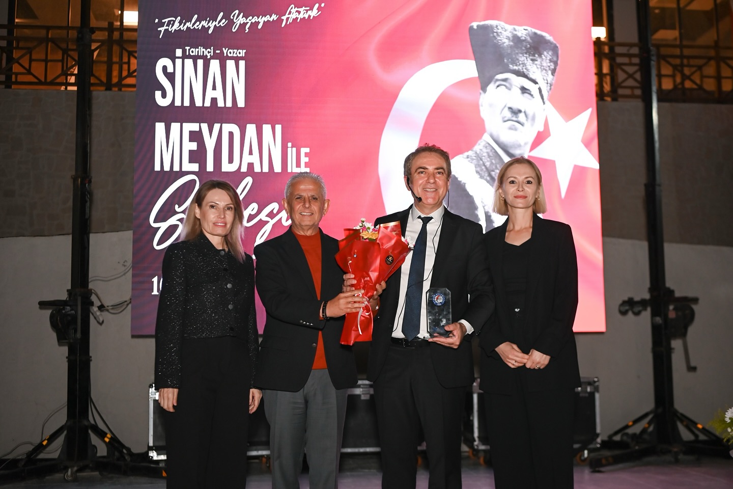 Fikirleriyle Yaşayan Atatürk Söyleşisi