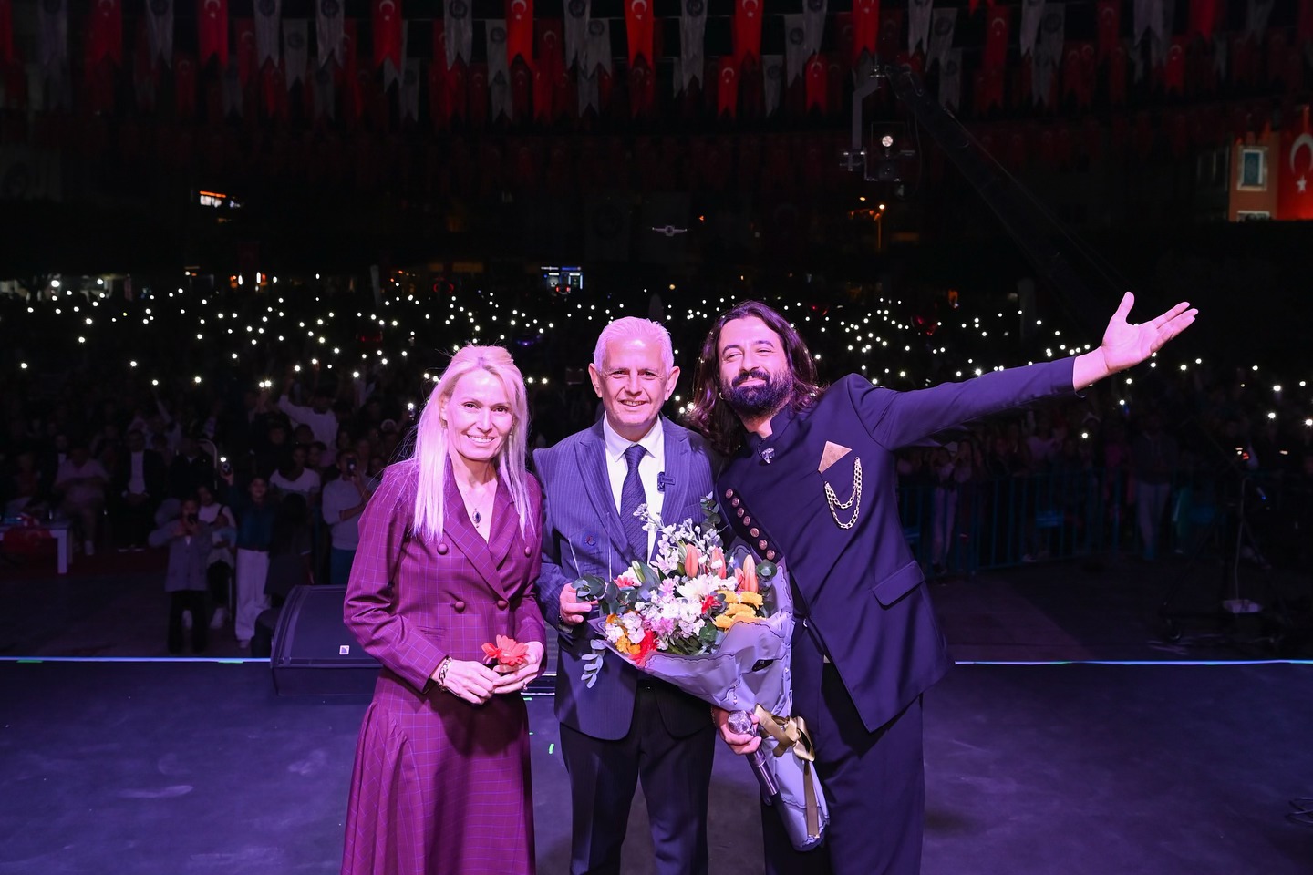 5. Demre Kekova Festivalimizi ve Cumhuriyetimizin 101. Yılını Koray Avcı Konseriyle Taçlandırdık