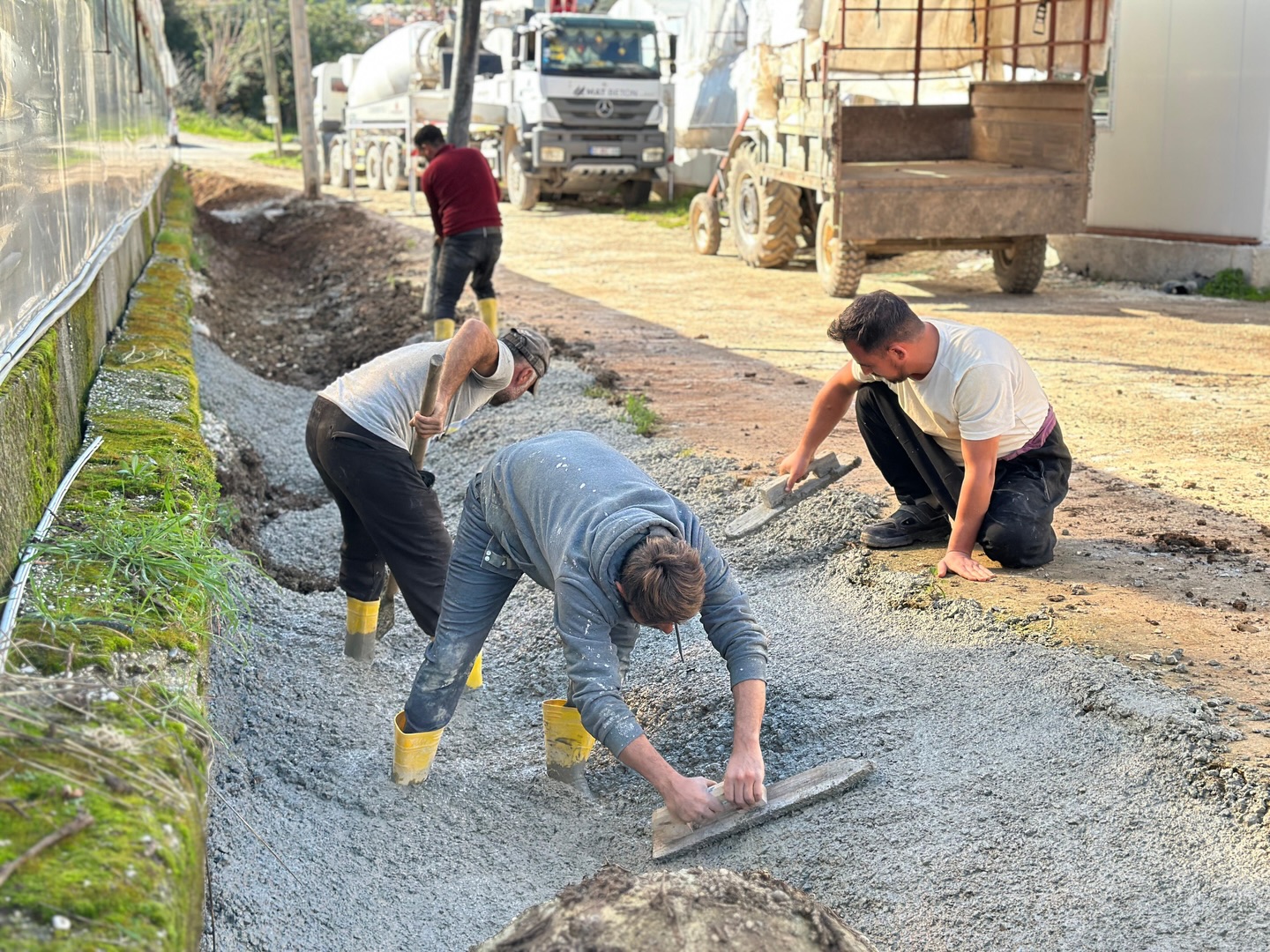 Daha Mutlu Bir Demre İçin Çalışmalarımız Aralıksız Sürüyor. 