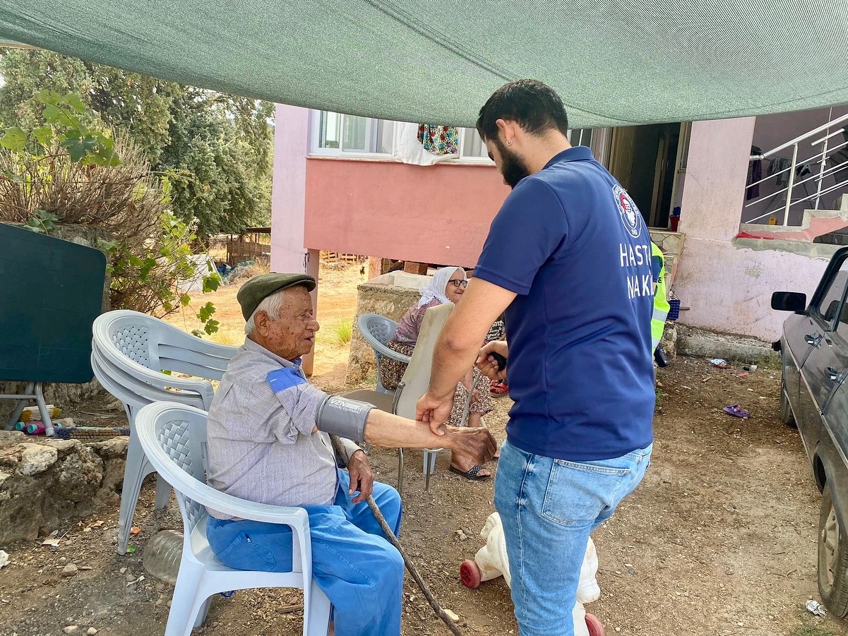  Yaşlı ve Hasta Vatandaşlarımızı Ziyaret Ettik.