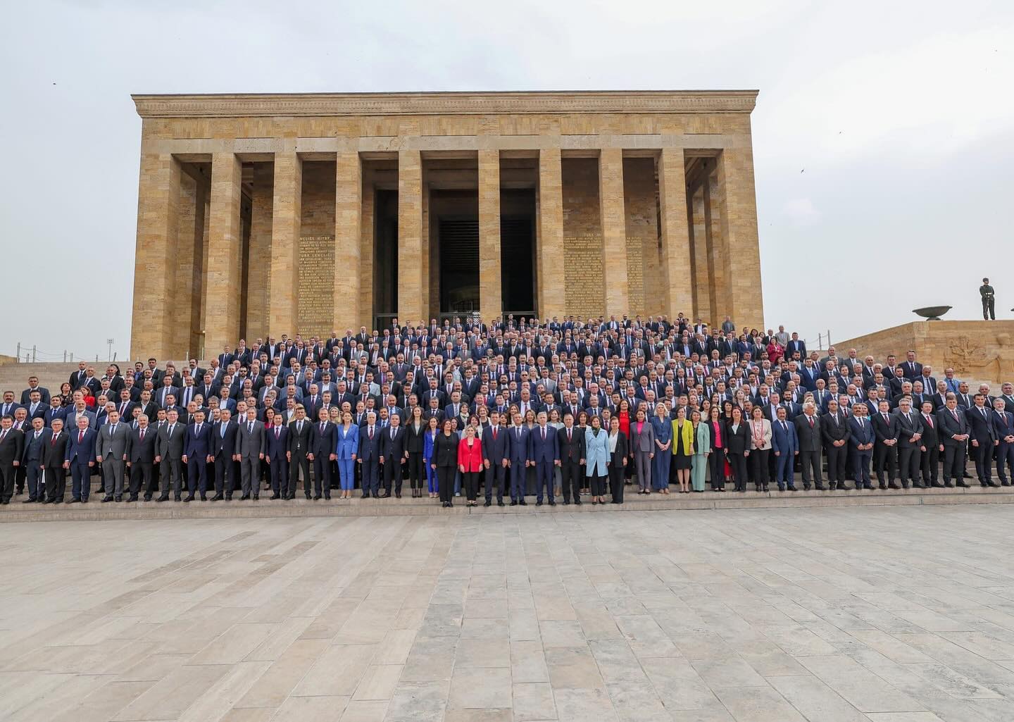  Gazi Mustafa Kemal Atatürk’ün Huzurundayız