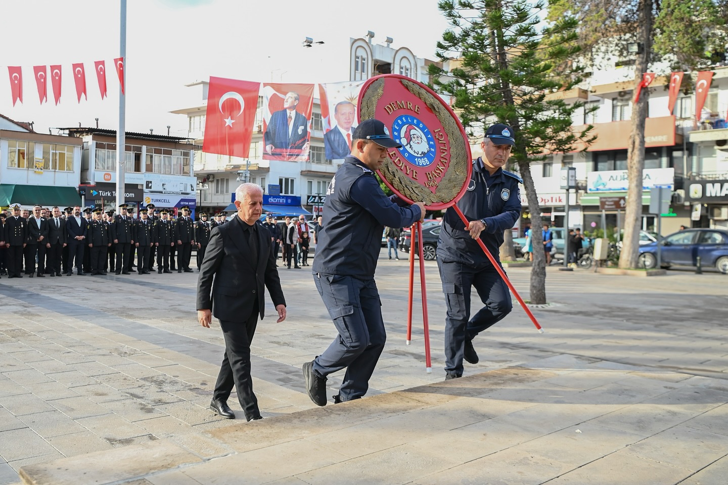 Minnetle Anıyor, Saygıyla Hatırlıyoruz.