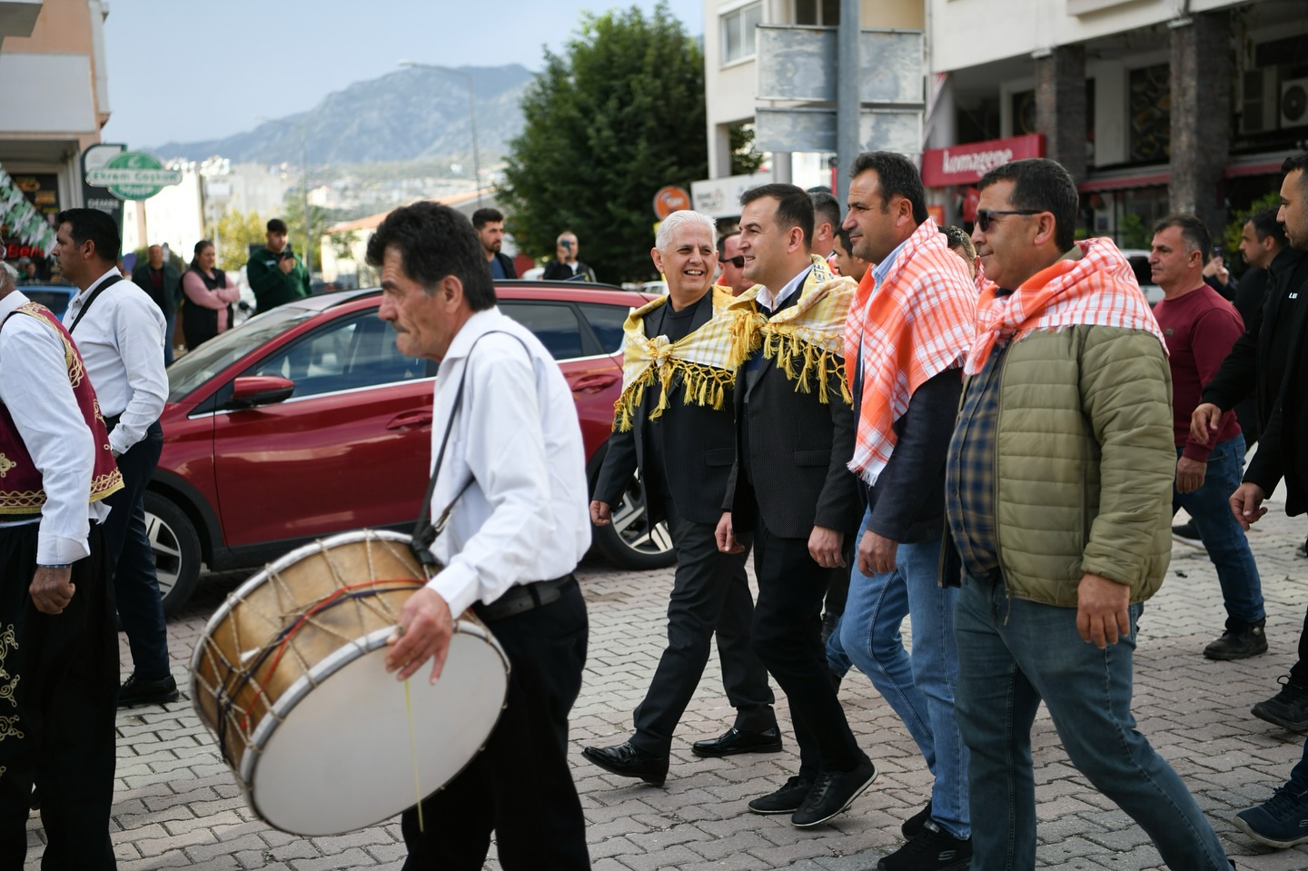 Demre'de Deve Kortej Yürüyüşü Gerçekleşti